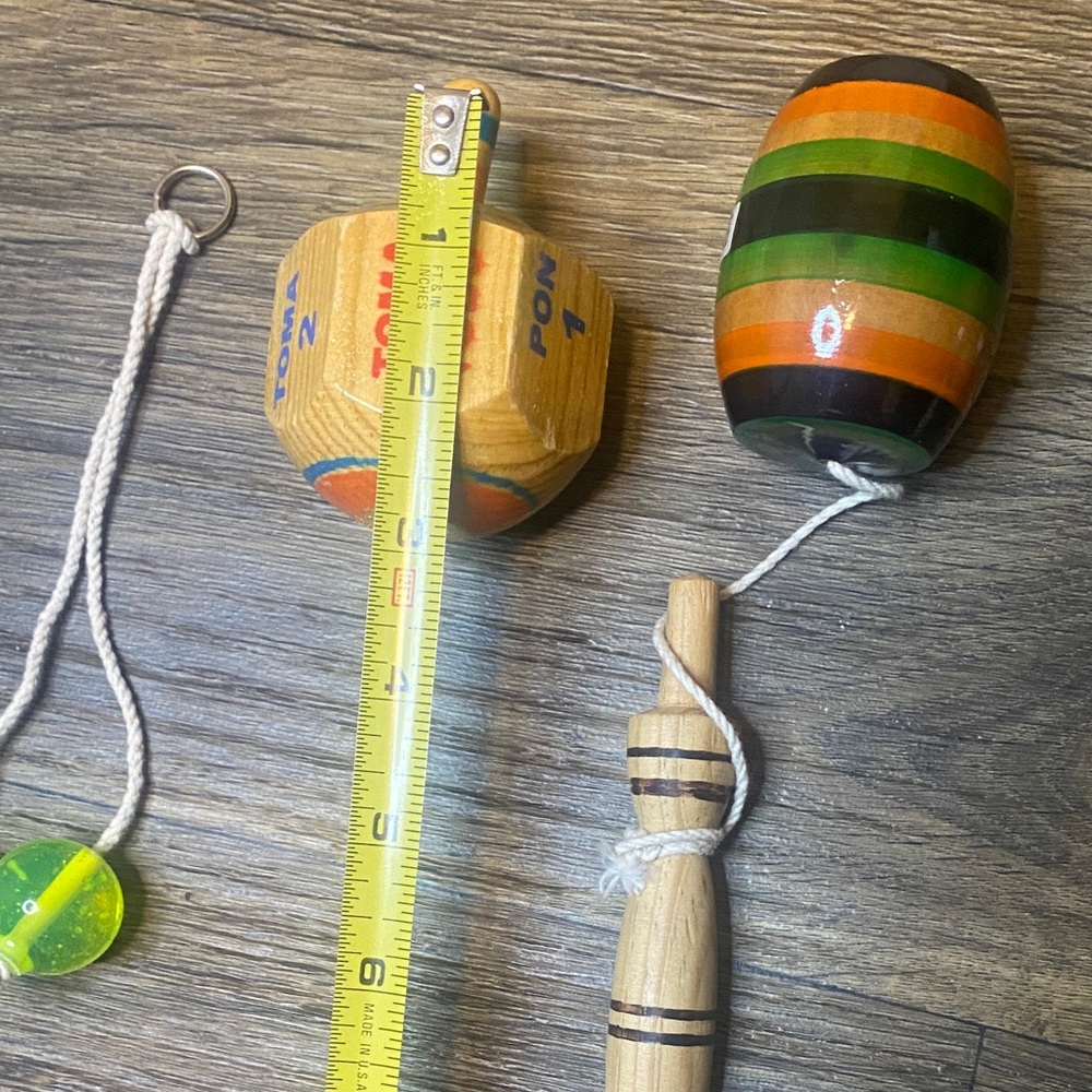 Colorful Wooden Spinning toys Set - Picture 5 of 5